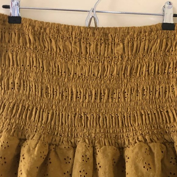 SO Smock Layer Ruffle Tube Top Size L - Picture 4 of 9